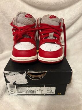 Jordan 1 Retro High OG Varsity Red (TD) toddler sneaker
